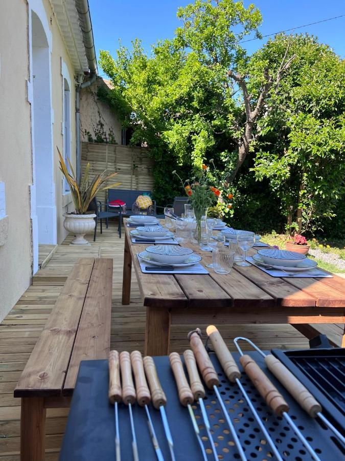 Charmante Maison Climatisee Avec Piscine Au Calme A 卡尔卡松 外观 照片